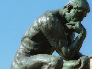 Mes interventions s'étendent au-delà du domaine de la psychothérapie. Je propose des travaux de groupes de paroles et d'Analyse des Pratiques, ainsi que des formations, au sein d'associations et institutions (milieu social et éducatif...)